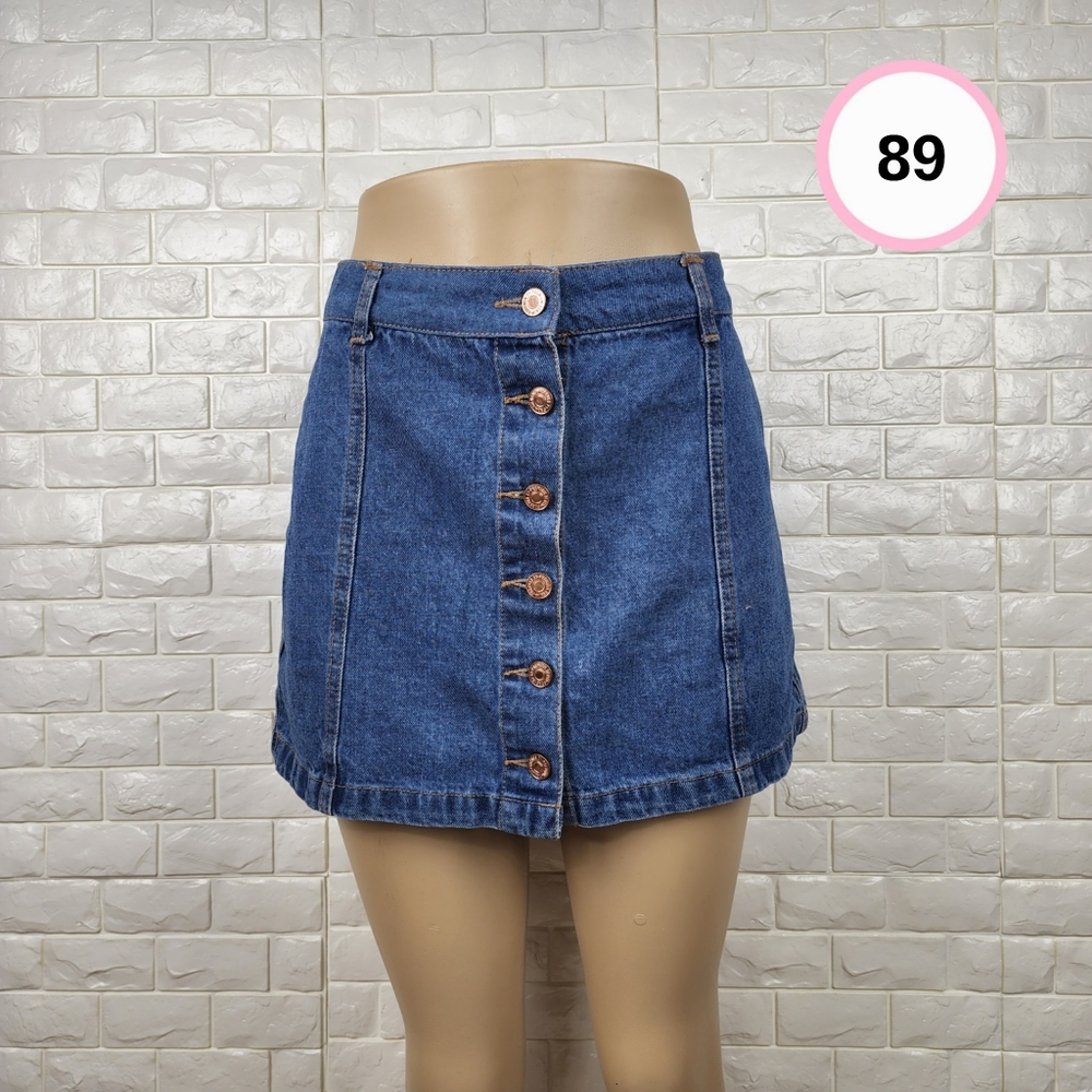 Forever 21 Size 28 Denim Button Skirt Casual Mini Jean Skirt Everyday Wear